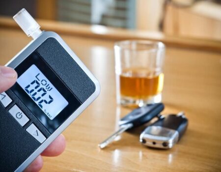 Top Handheld Breathalysers for Personal and Professional Use in 2025