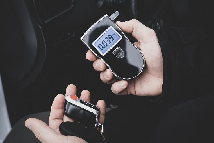 Smartphone Breathalyser Apps Explained by Breathalyser Sales & Services